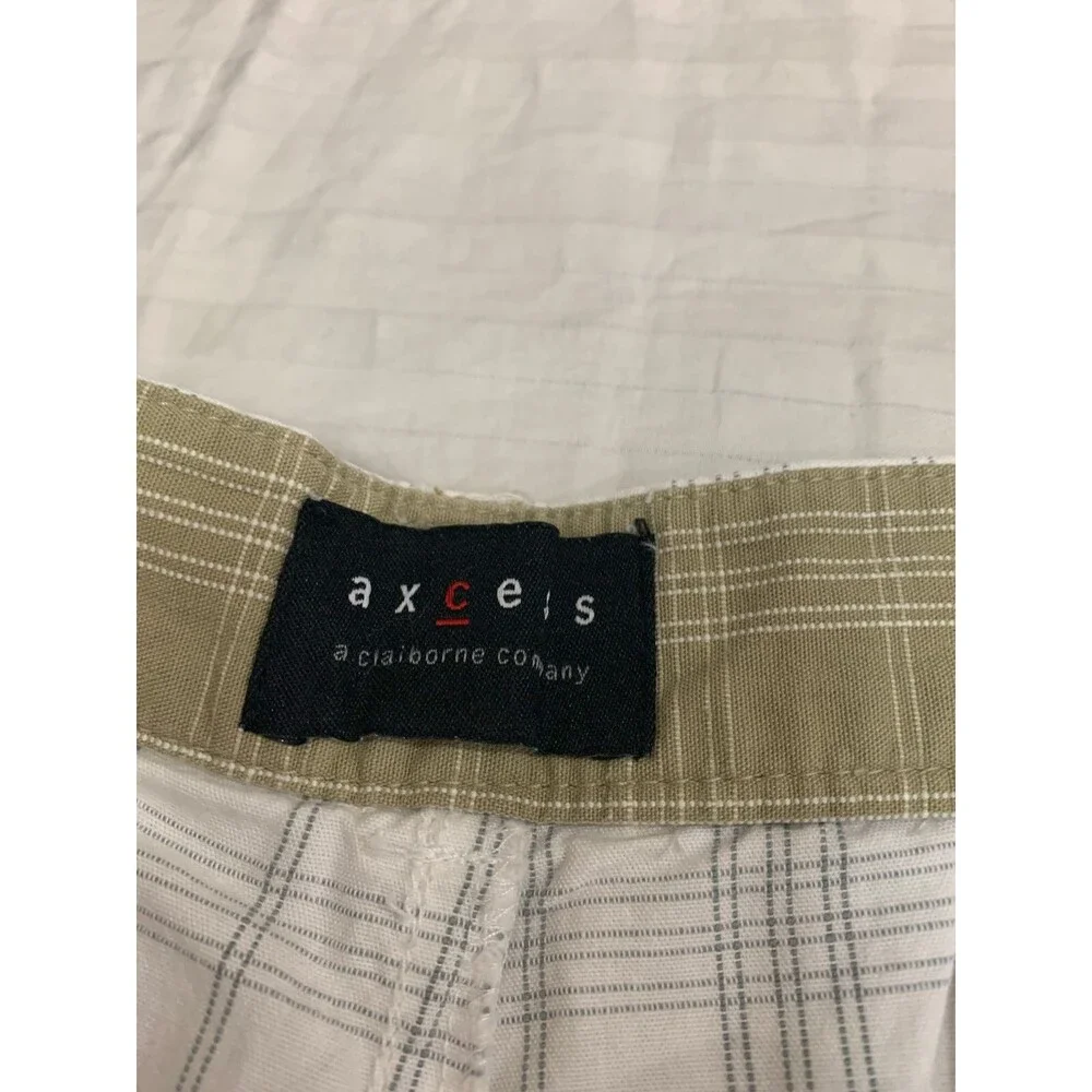 AXCESS CLAIBORNE MENS COTTON SHORTS SIZE 34